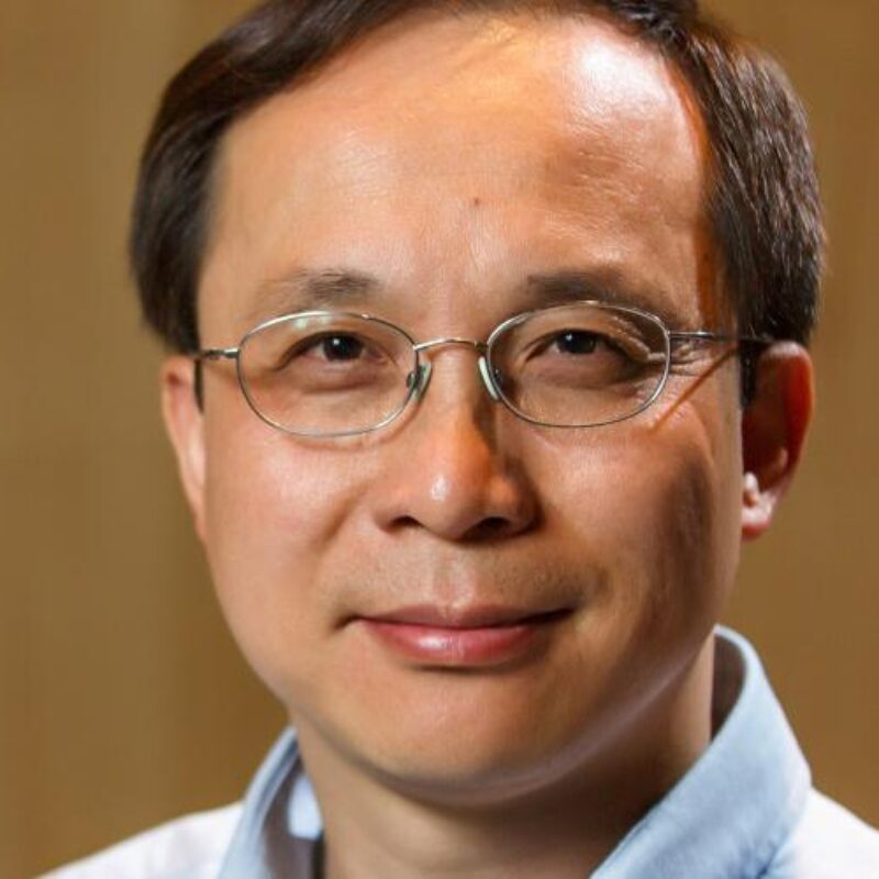 Xiaolong Yang headshot